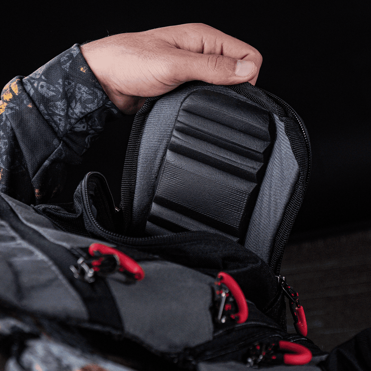 Golden Catch Fishing Vest - Photo №8