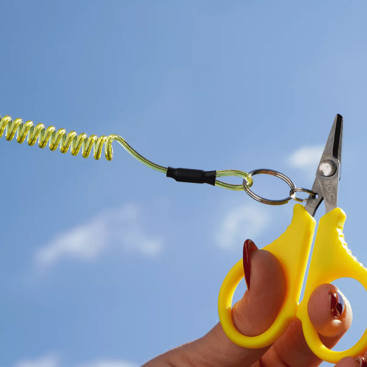 Golden Catch Lanyard with Carabiner Golden Spring 10-85 cm - Photo №5 Golden Catch Lanyard with Carabiner Golden Spring 10-85 cm - Photo №5