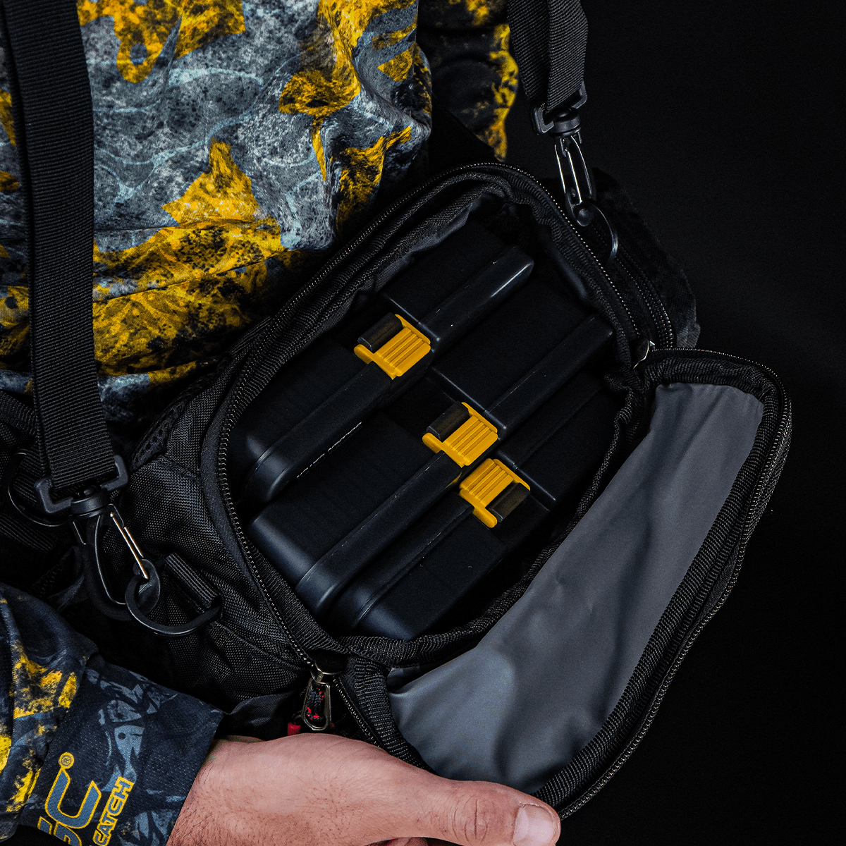 Golden Catch Hip Bag - Photo №11
