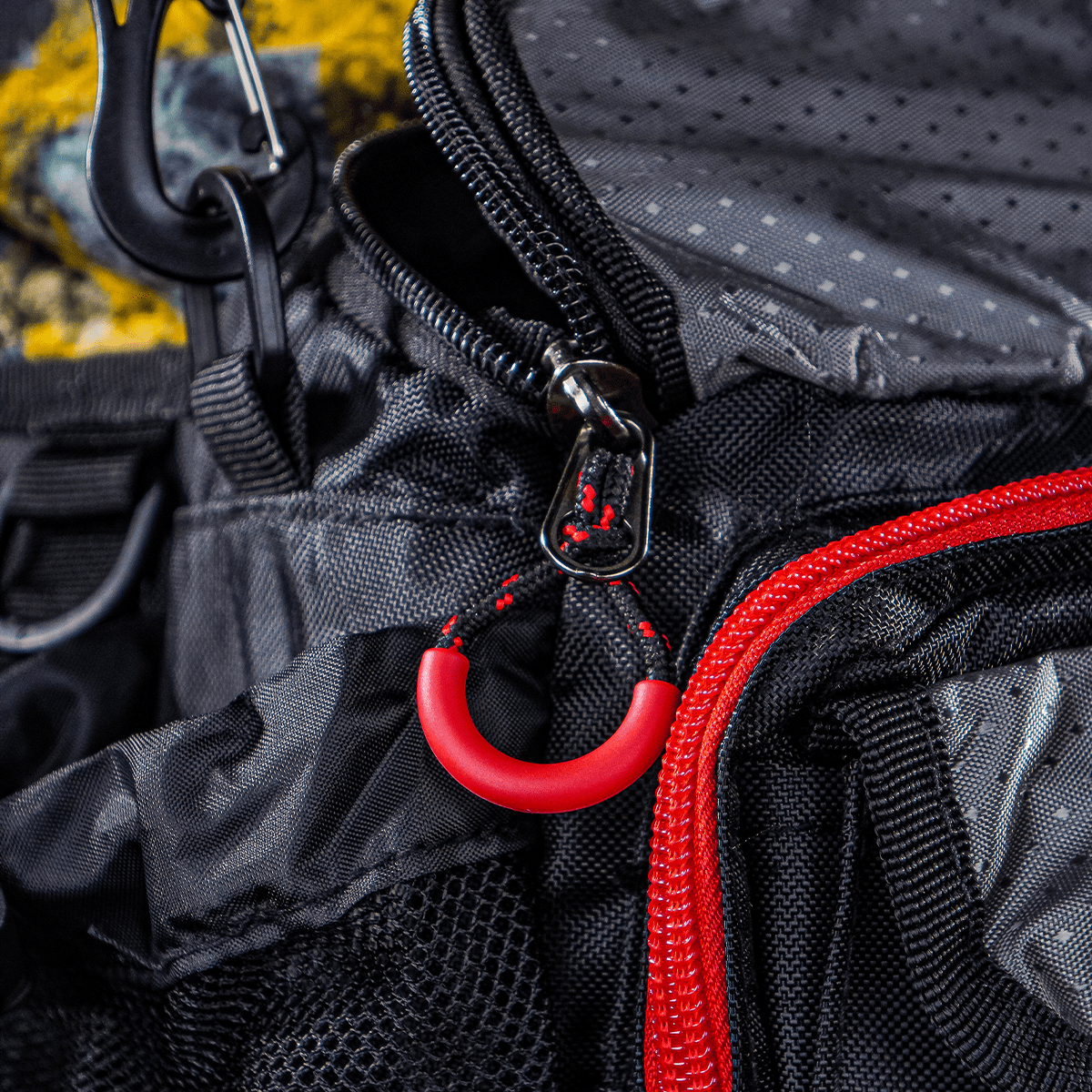 Golden Catch Hip Bag - Photo №12